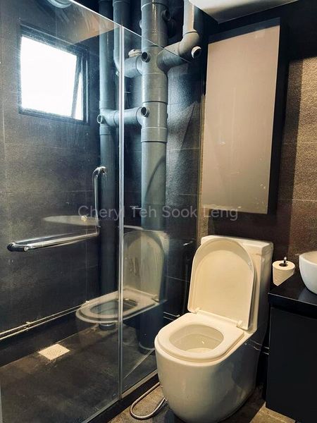 Common Room (HDB) for Rent in  75B Redhill Road - Image 4